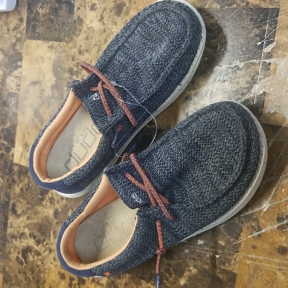 Hey dude youth shoes